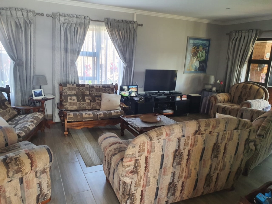 2 Bedroom Property for Sale in Ferreira Town Eastern Cape